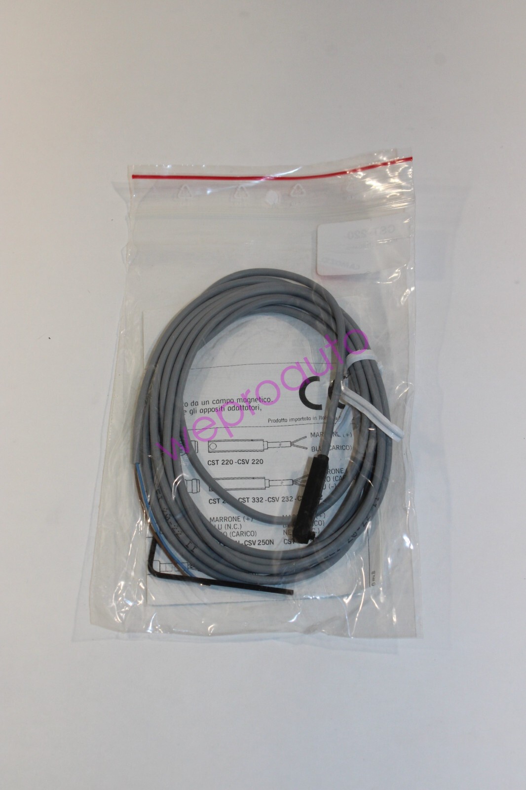 Camozzi CST-220 Magnetic proximity switch one NEW