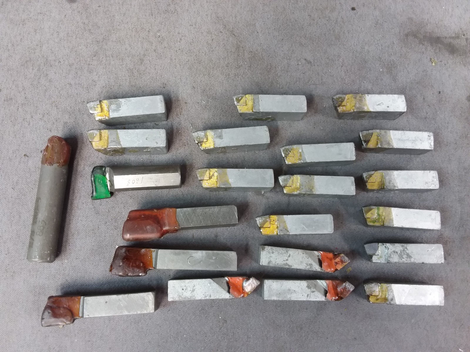 LOT 22X - 3/8" Stubby Carbide Brazed Lathe Tool Bit Mixed