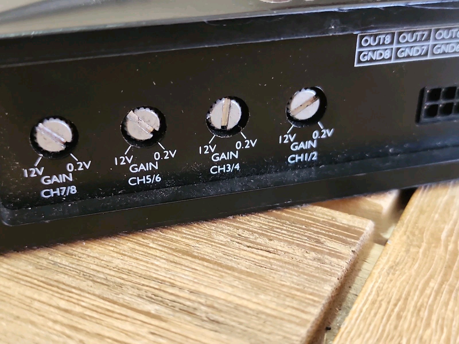 DSP88 – 8 CHANNEL DSP PROCESSOR – 8 IN/8 OUT• Signal Input: 8 High-Low...
