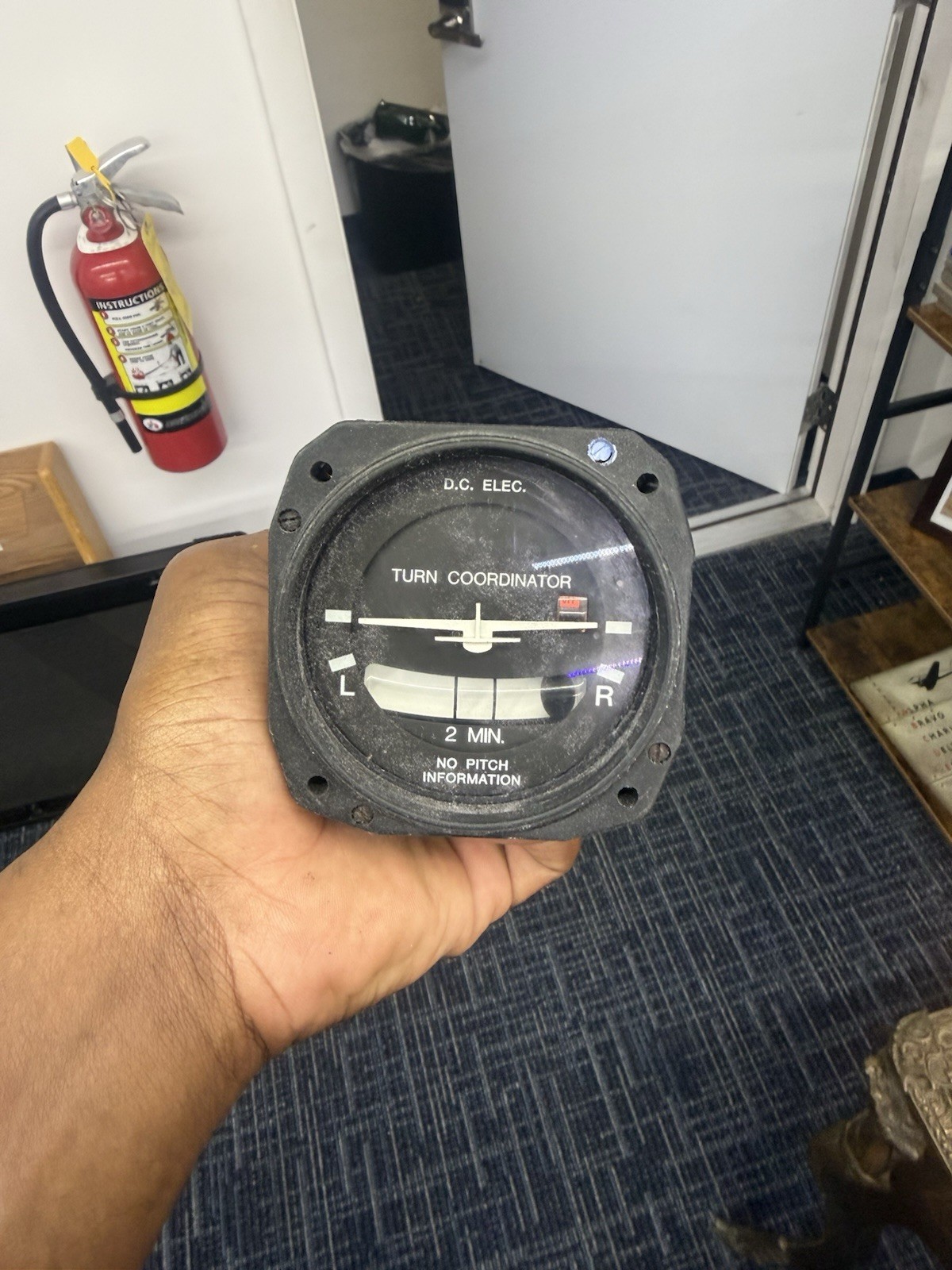 Cessna S3291-1 Turn Coordinator 1394T100-10RZ Mid-Continent Aircraft Gyro 12-32V