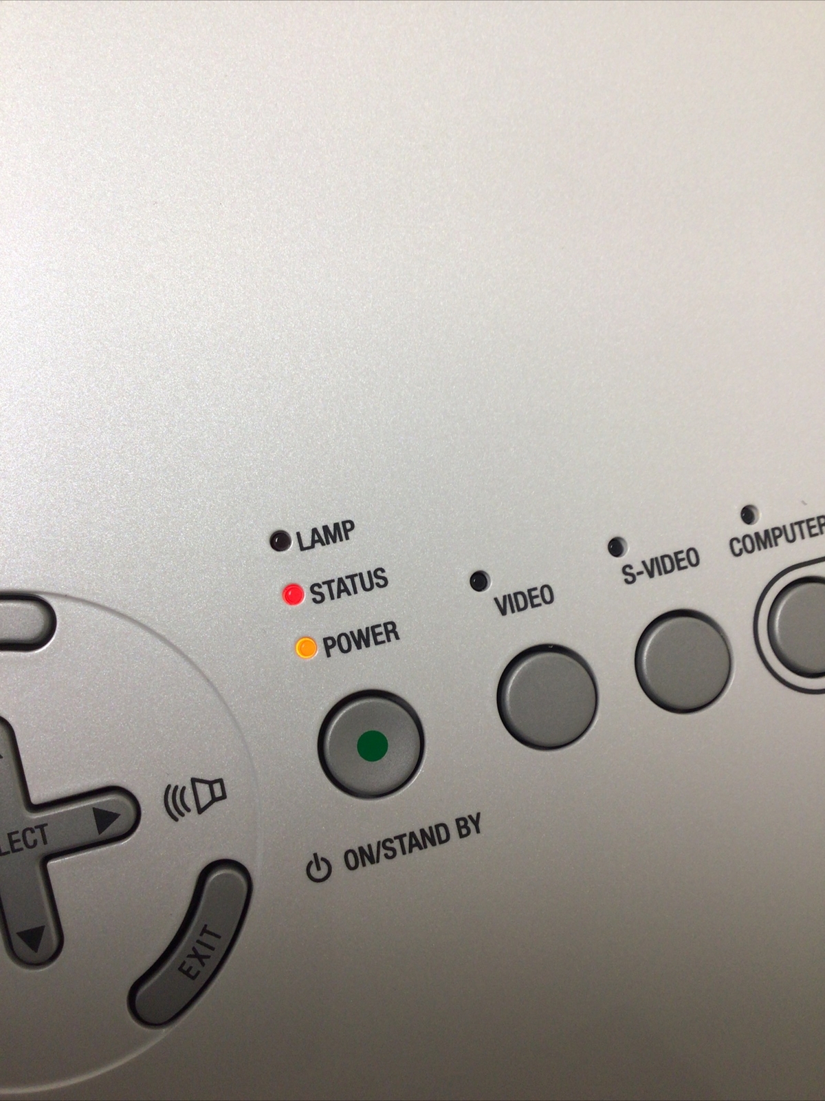 NEC Model VT470 Desktop Projector With Cords