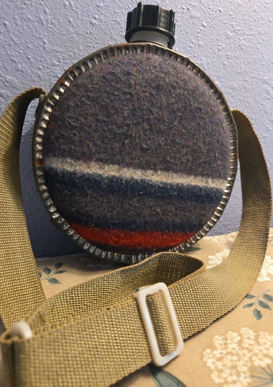 WOOL BLANKET COVERED VINTAGE METAL CANTEEN WITH CANVAS STRAP
