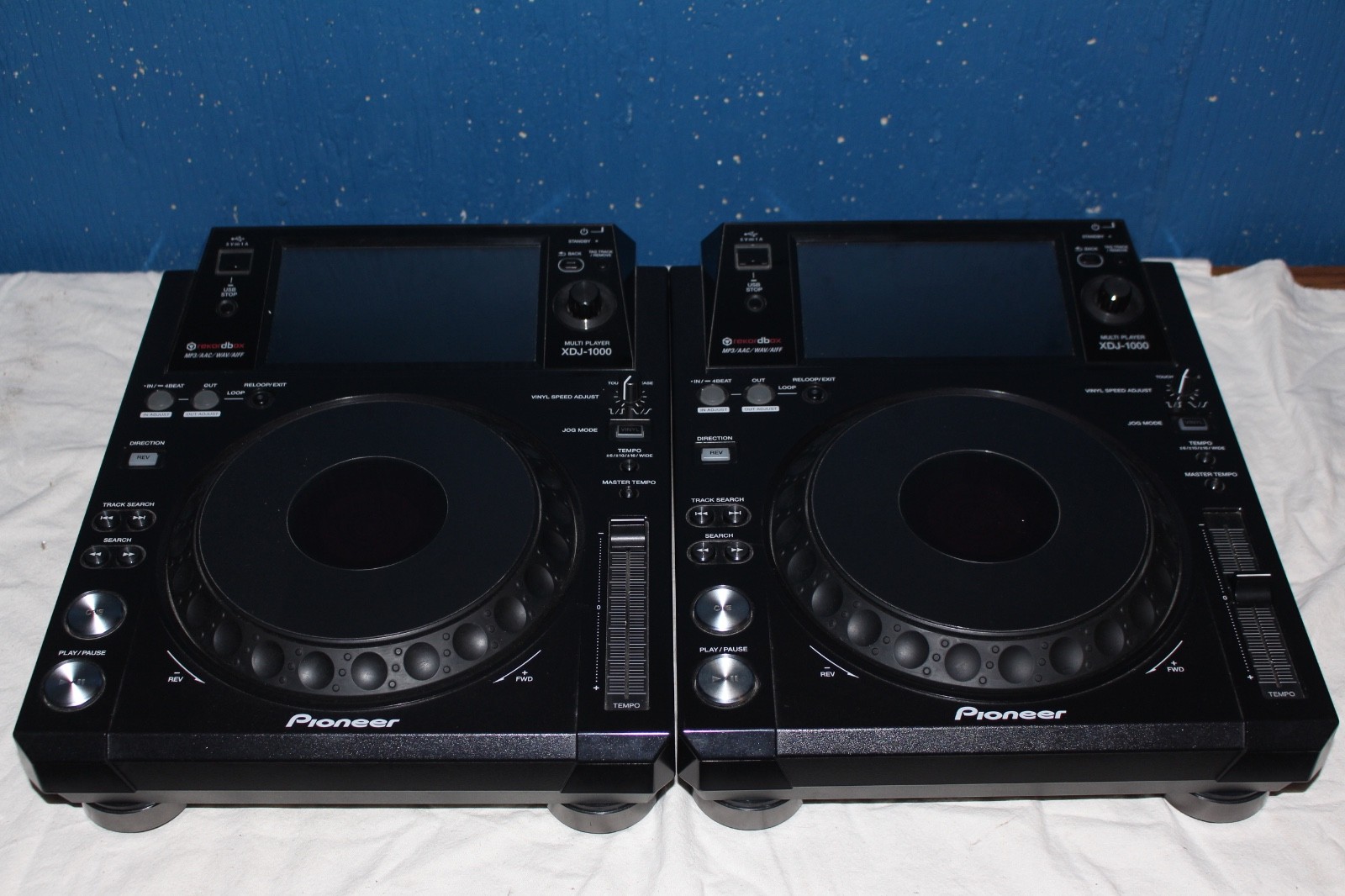 (2) PIONEER XDJ 1000 Professional DJ Controller