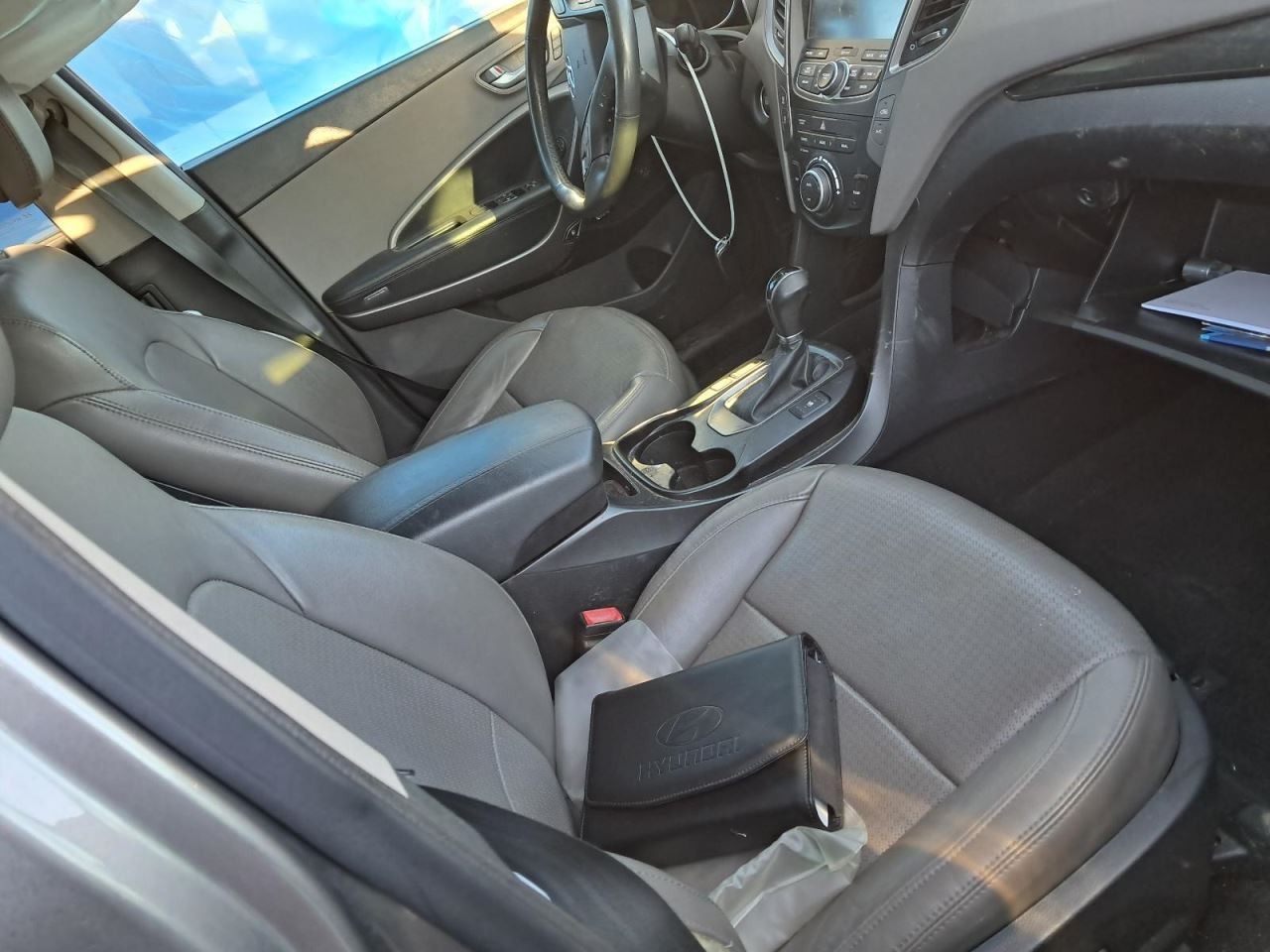SANTA FE 2015 Glove Box 4899342