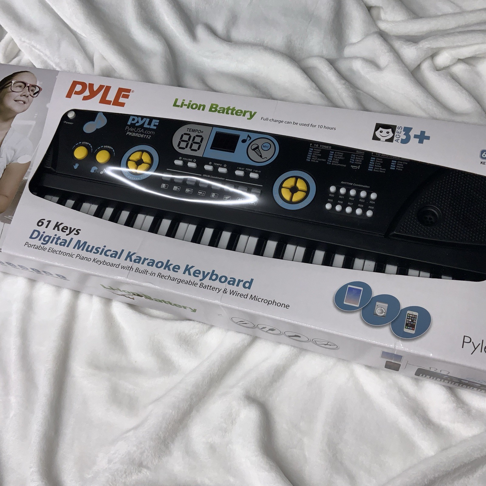 Pyle Portable 61 Key Piano Keyboard with Karaoke and Drum Pad
