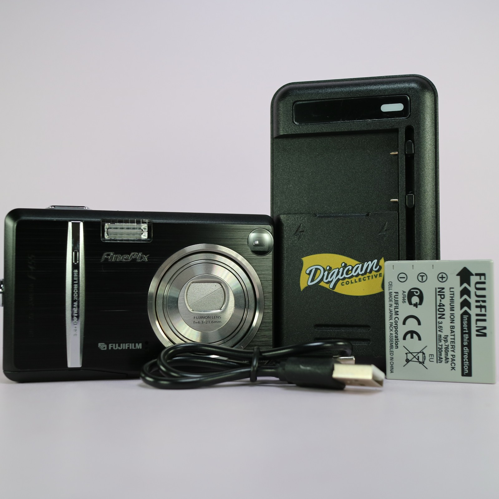 Fujifilm Digital Camera FinePix F455 5.2MP Black Tested With Battery and Charger