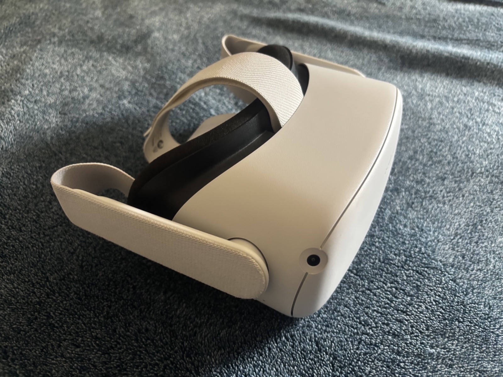 Meta Oculus Quest 2 128GB VR Headset with Controllers