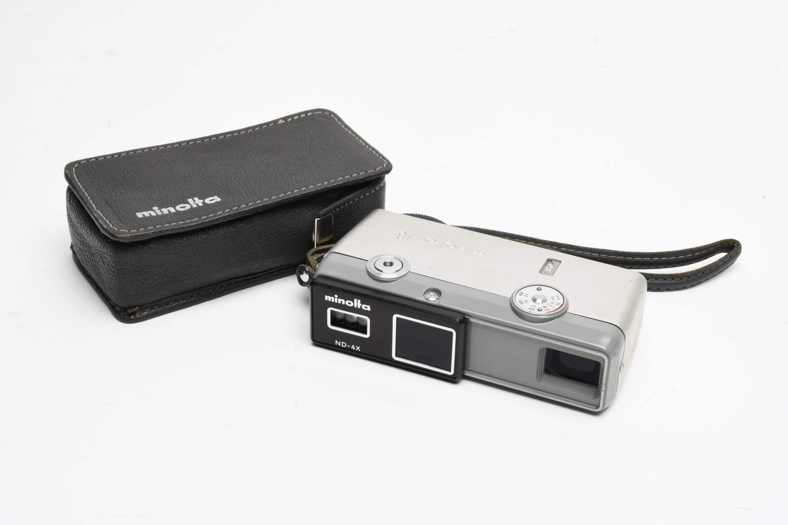 Minolta 16 E.E Subminiature camera, case, strap, Works! Clean (Silver)
