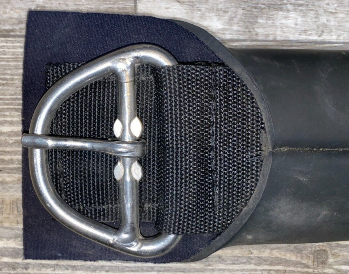 32'' NEOPRENE FOAM PADDED WESTERN CINCH
