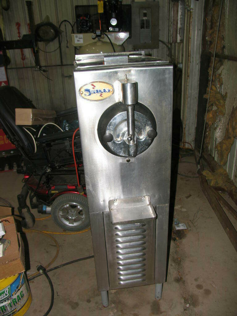 Sweden Soft Serve Ice Cream Machine 220 volts