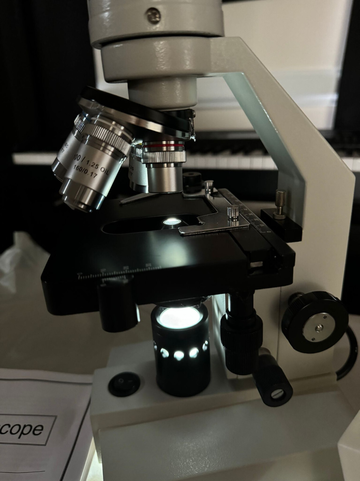 Home Science Tools MI-4100DXL Home Microscope 1000X w/ cover, extra bulb, slides