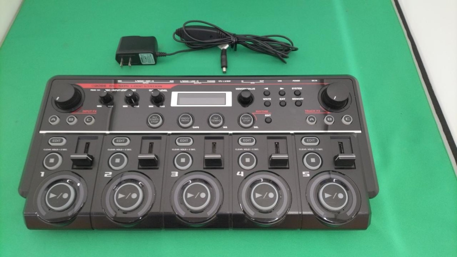 BOSS RC-505 LOOP STATION Loop Track Looper Beat Boxer Good Condition Tested