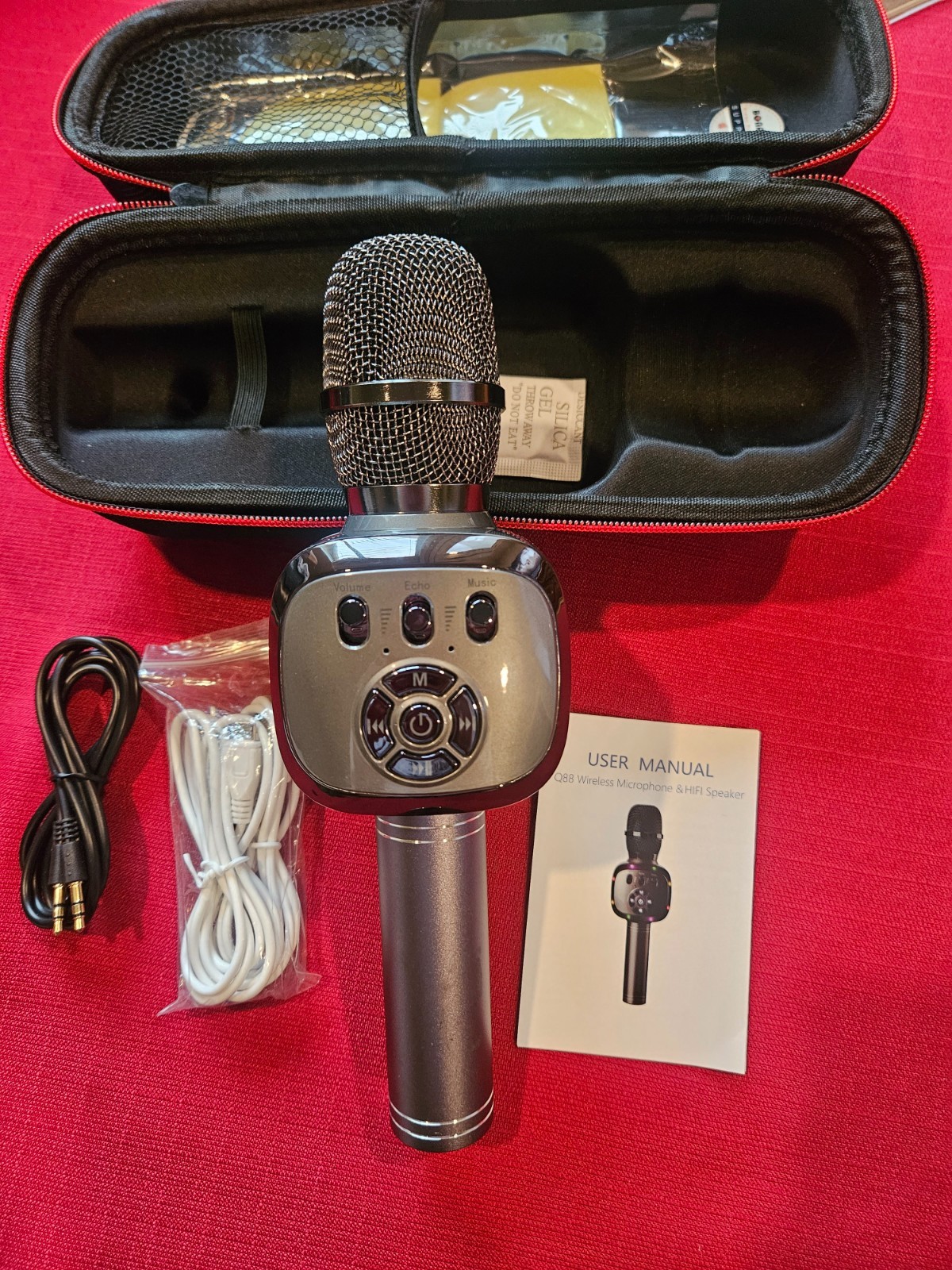Bonaok Q88 Wireless Microphone & HiFi Speaker