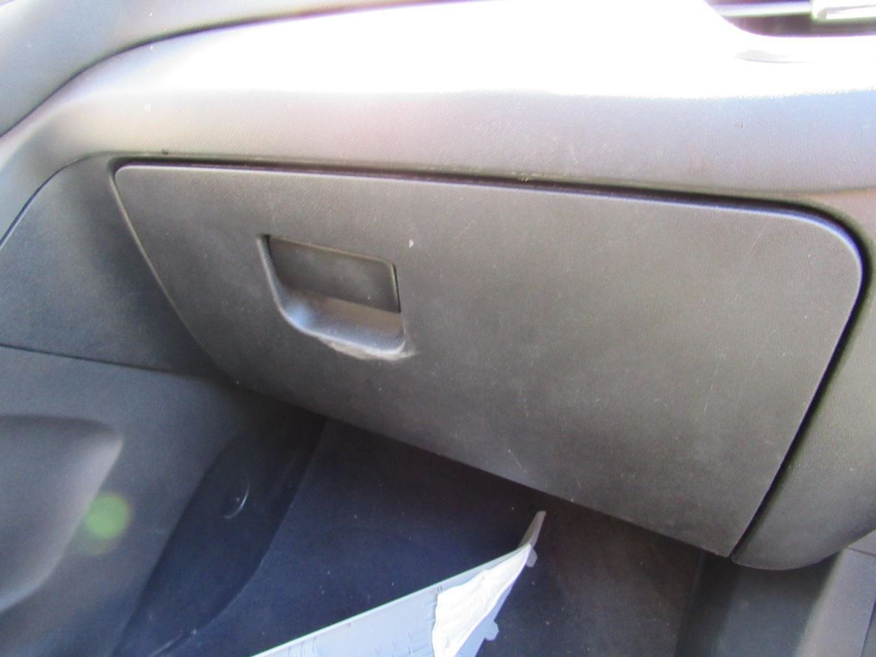 EQUINOX   2019 Glove Box 997515