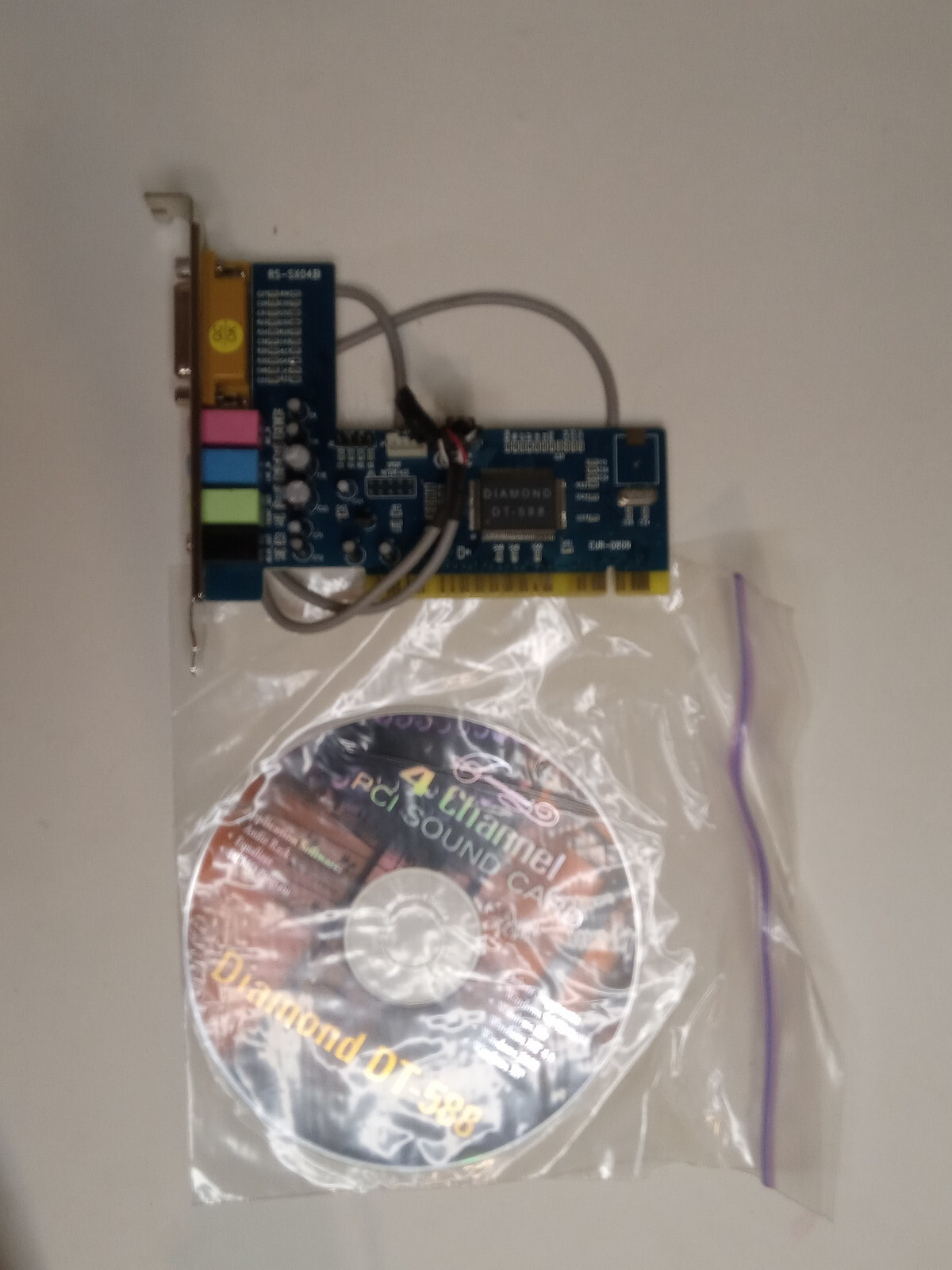 Tsunami Diamond DT-588 4 Channel PCI Sound Card & Software CD-WIN 95-2000