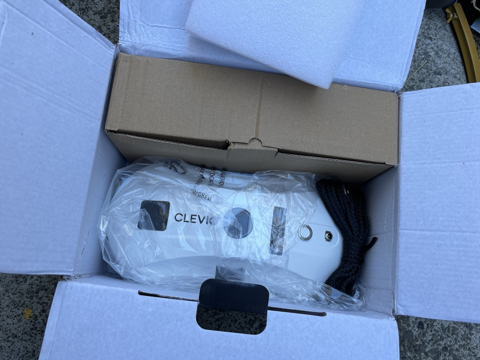 CLEVI Robot Window Cleaner Corded Electric Spray, Microfiber, White