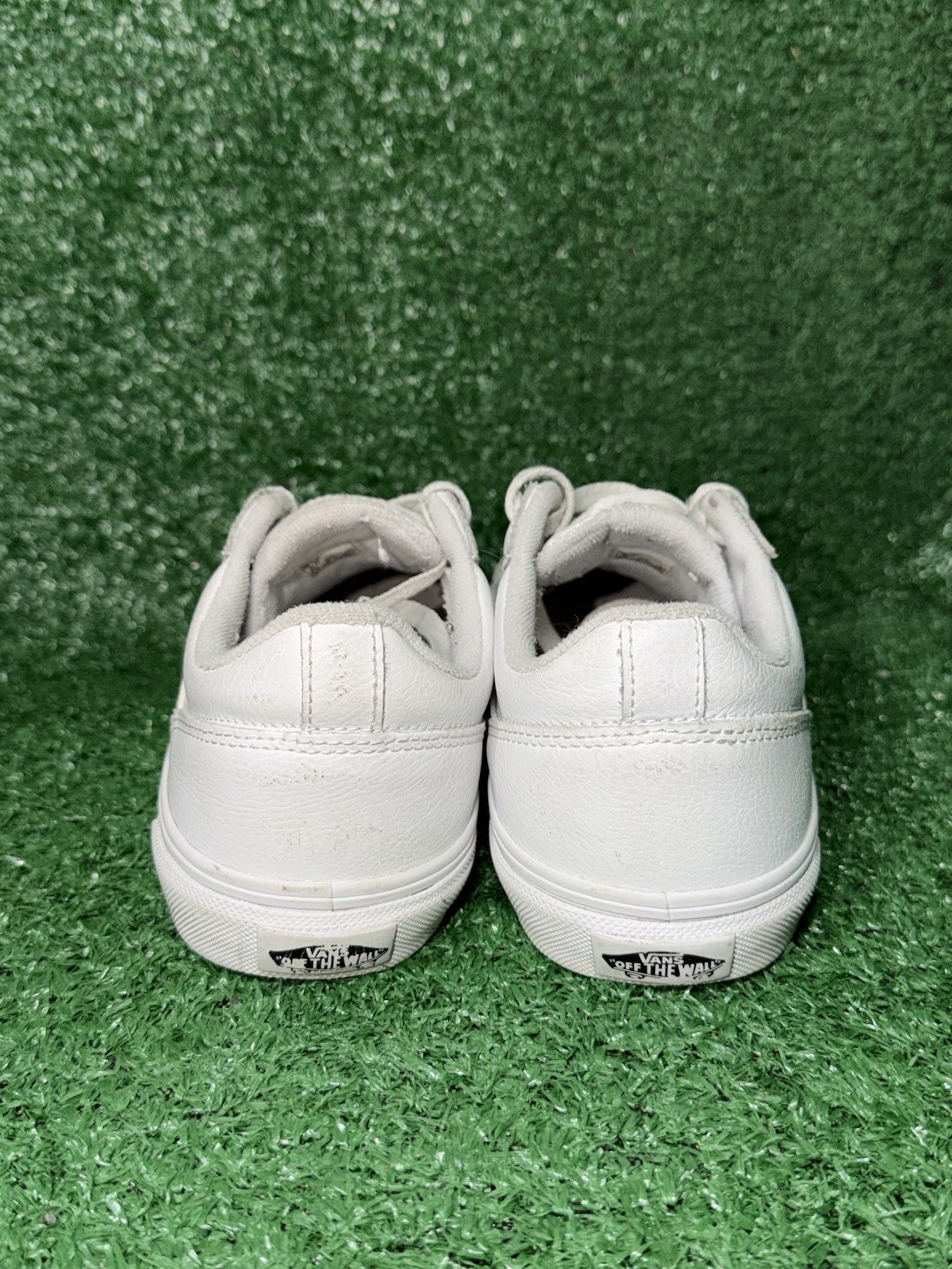 VANS Women Size 7.5 Old Skool White Leather Daily Casual Shoes Skate Sneakers