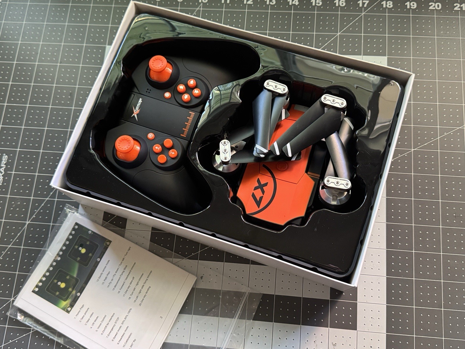 X-Pack X-PACK 7 2.4G Mini Foldable Quadcopter Drone w/ Remote, Orange