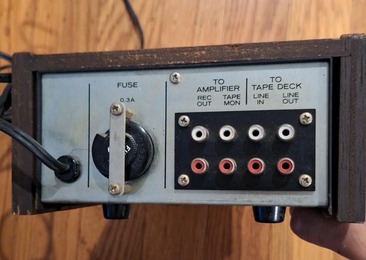 TEAC AN-60 W Noise Reduction Unit - Great condition. (UNTESTED) Powers on.