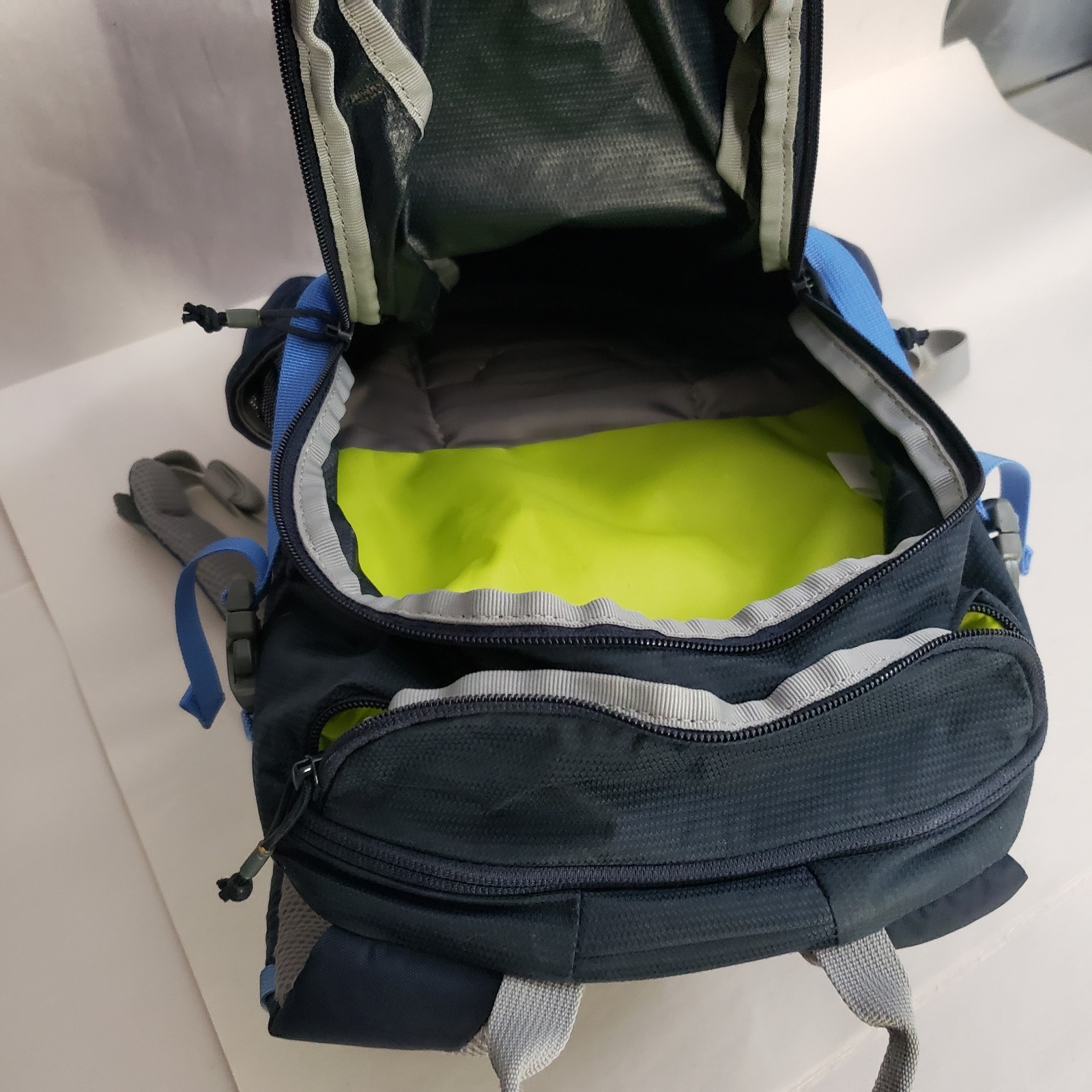 Camelbak Day Star 16 Hydration Backpack NO Hydration Bladder Back Pack Hiking