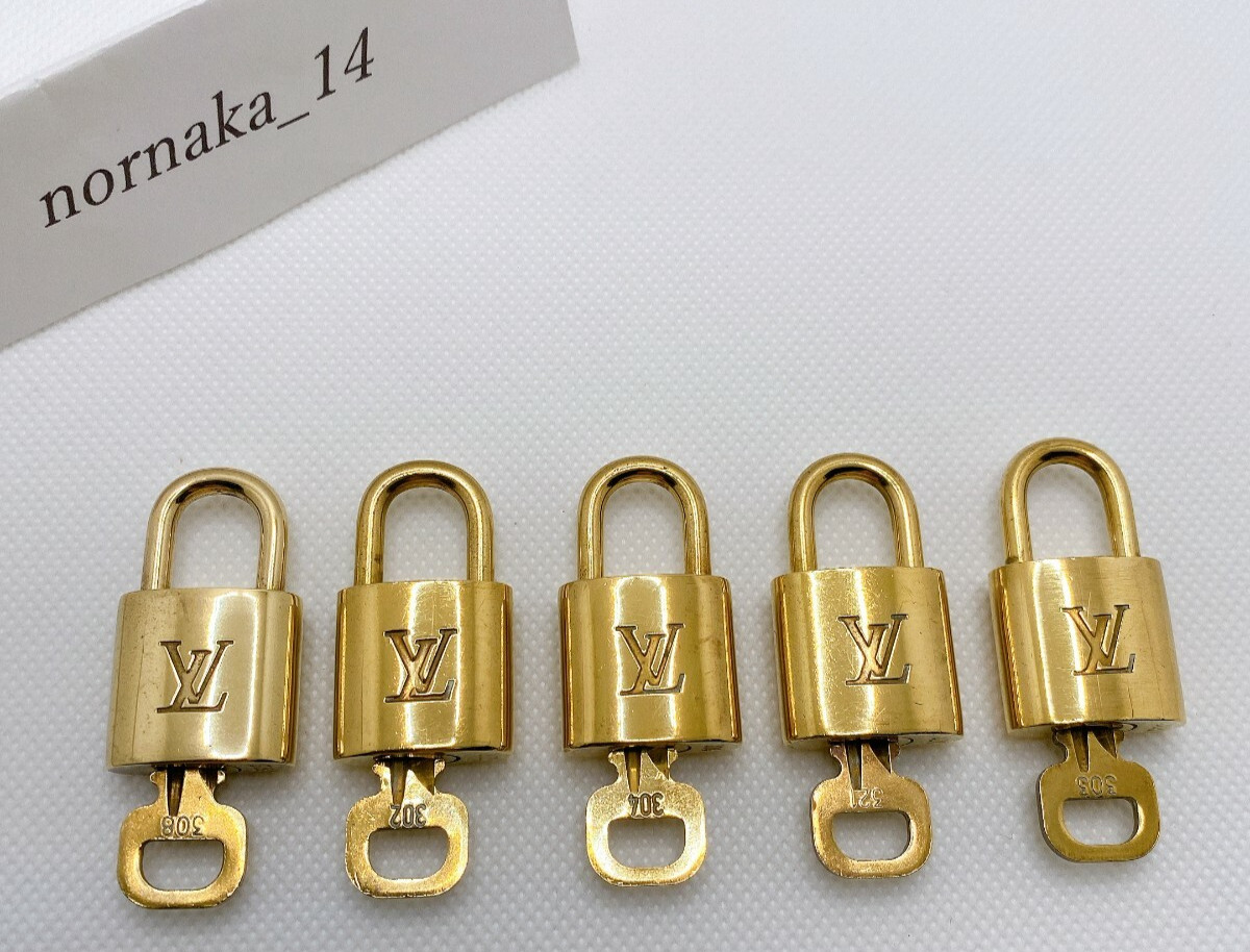 【MINT Shiny】Louis Vuitton Padlock 5Set Brass Gold Accessories (Number random)