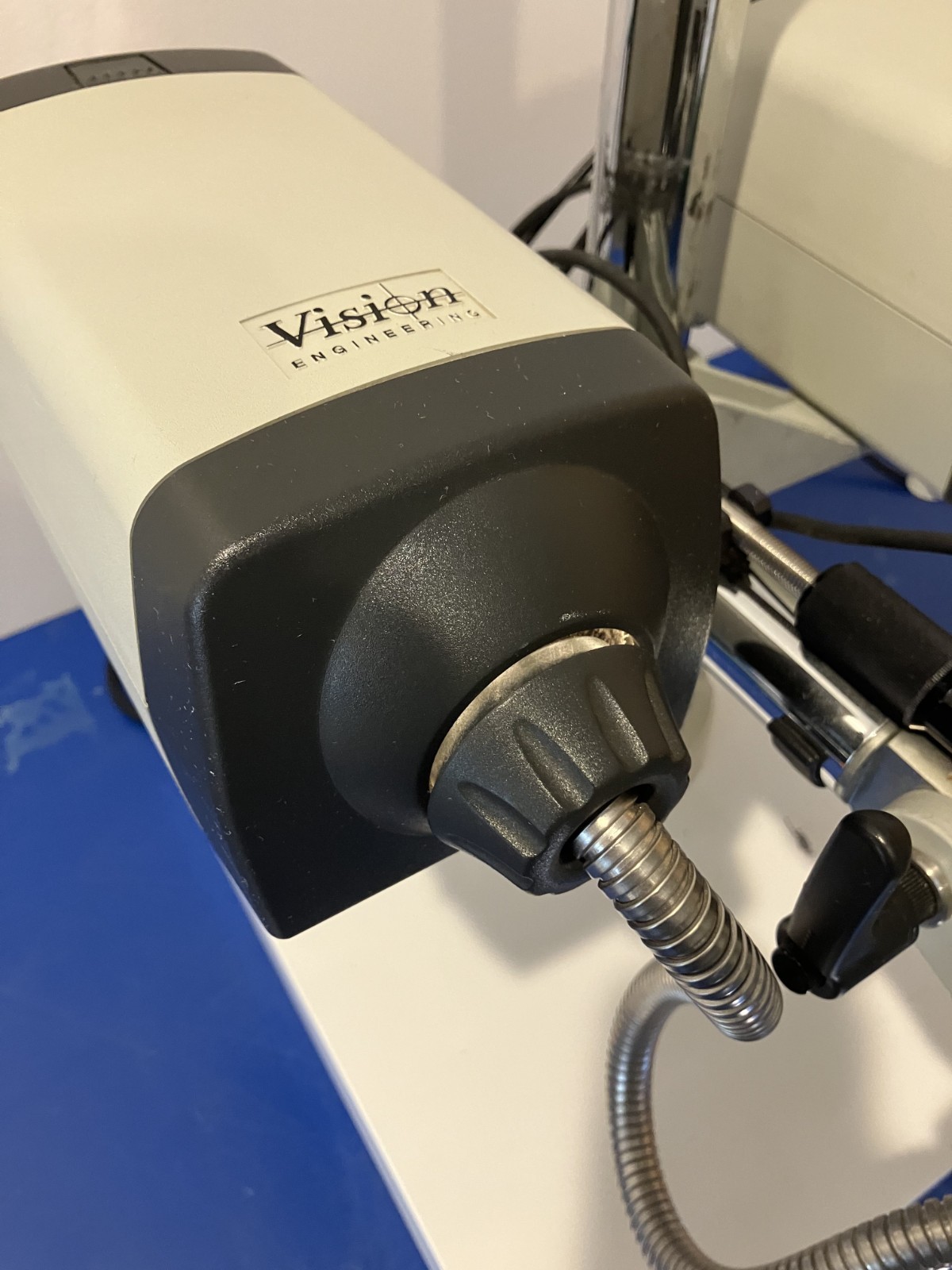 15494 Vision Lynx dynascope .7x-40x microscope