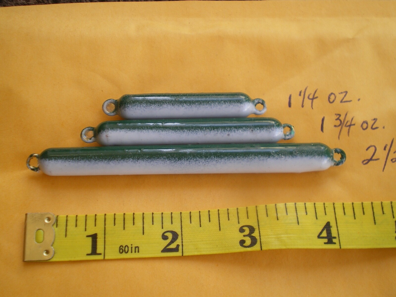 30 PCS. PENCIL SINKER 1-1/4, 1-3/4, 2-1/2 OZ. 10 EACH, FOREST GREEN/WHITE