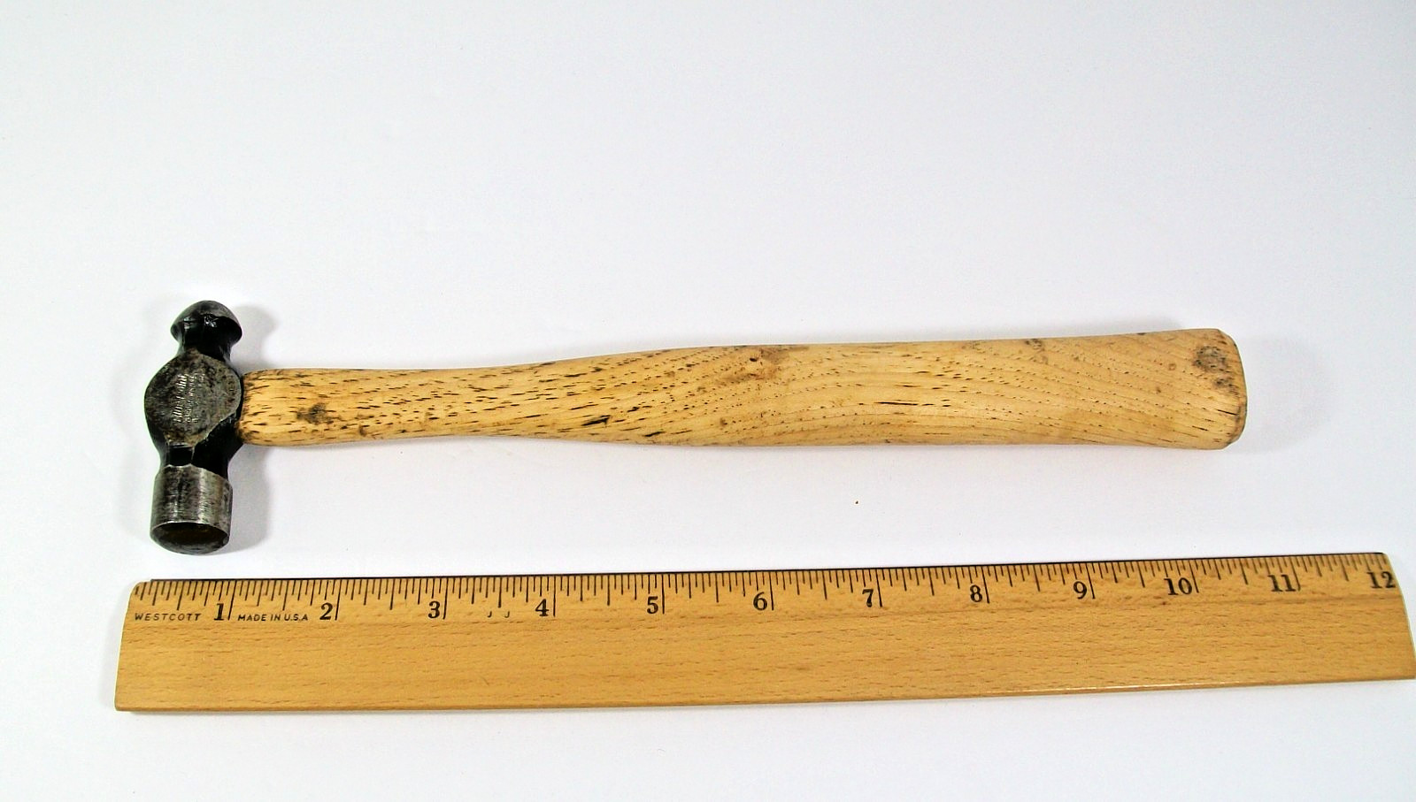 VINTAGE BLUE-POINT BP 4B 4 OZ BALL PIEN HAMMER IN VERY NICE CONDITION