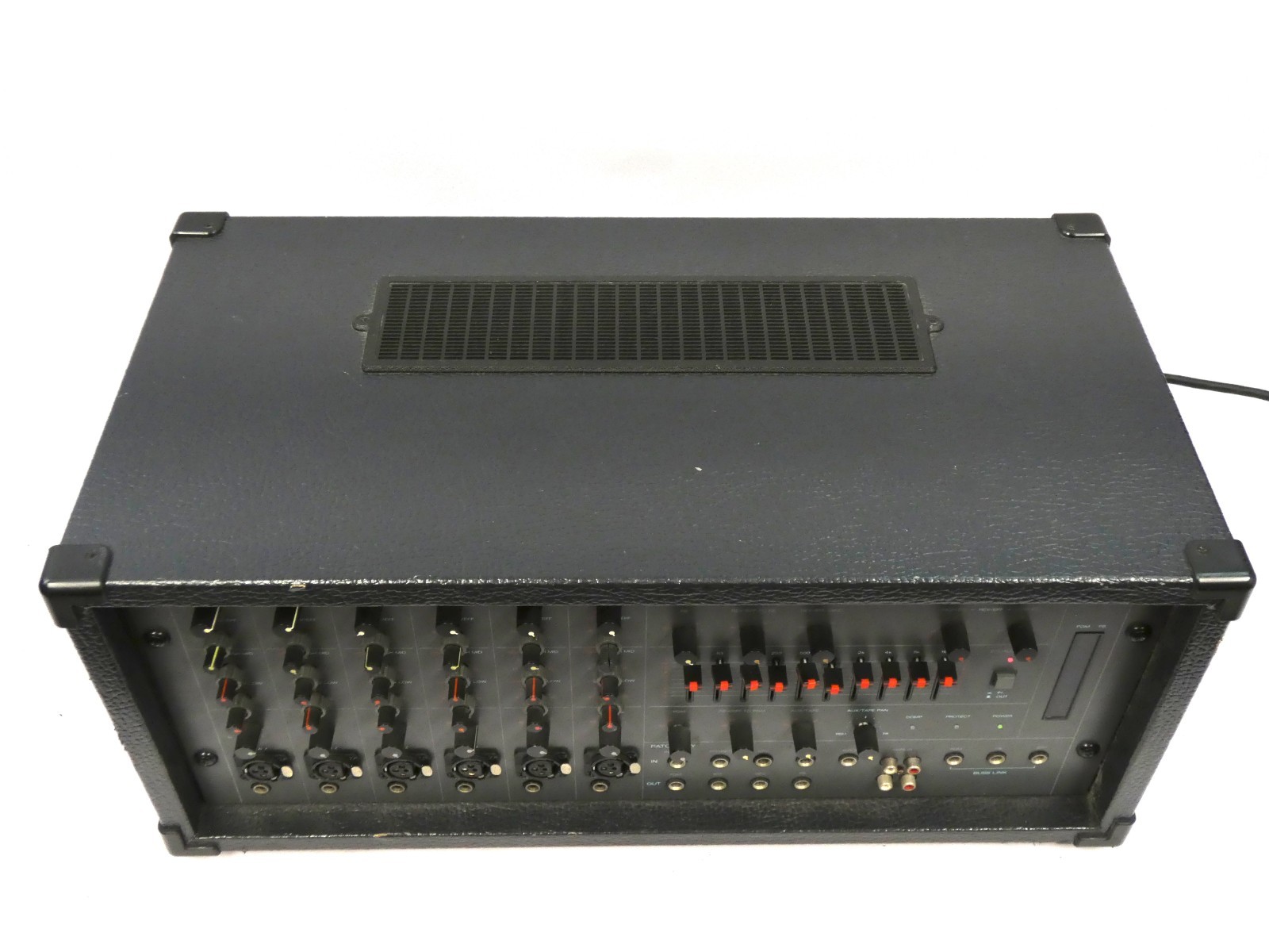 TOA MX-601 Powered Mixer
