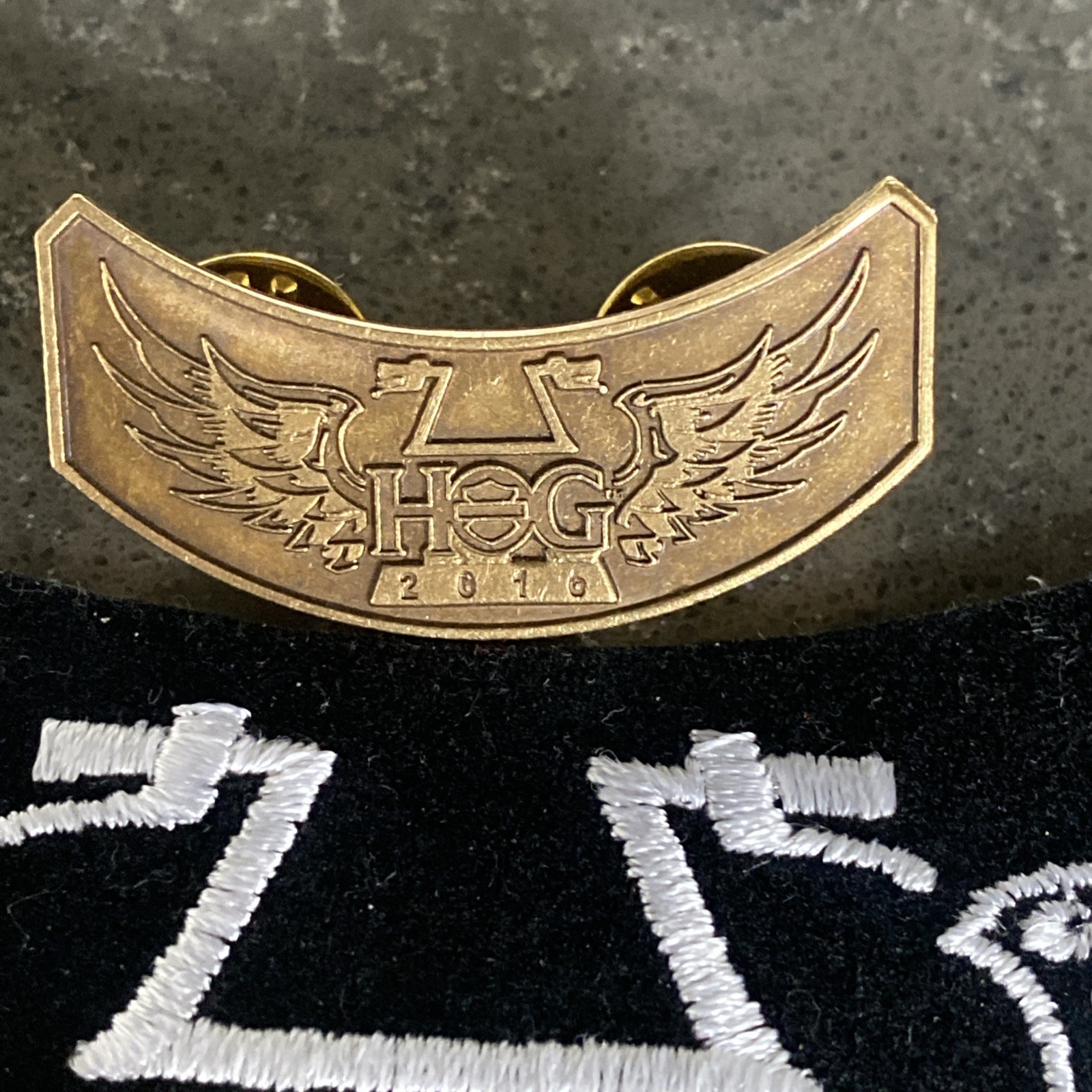 2016 Harley Davidson Owners Group HOG Annual Rocker Patch + Brass Pin