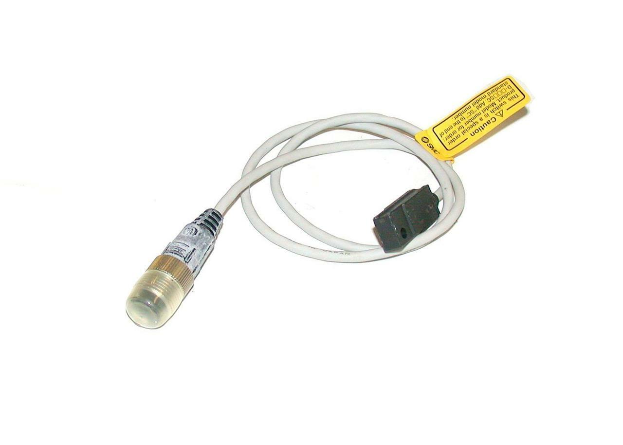 New SMC  D-H7A2SC  Cylinder Auto-Switch W/Plug