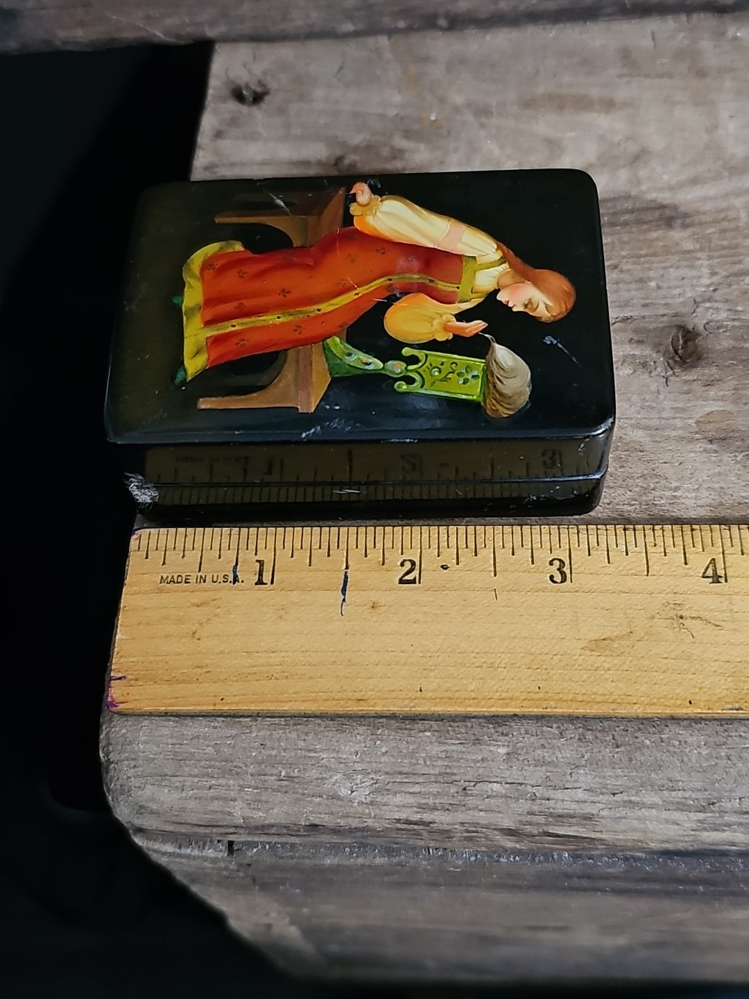 Lacquer Trinket Box ~ Girl Spinning Wool