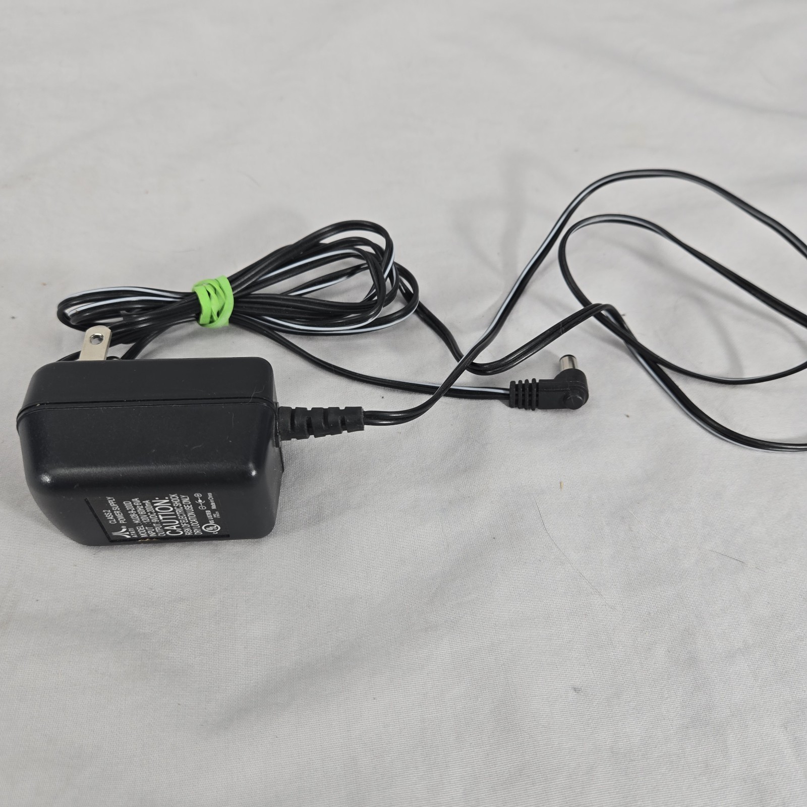 Atari Class 2 Power Supply Model KU28-9-200D 9V DC 200MA