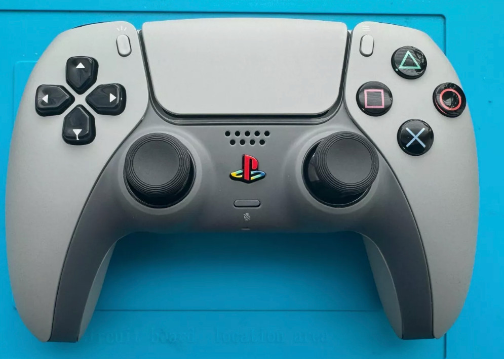 30th Anniversary PS5 6 Piece Retro And Glass Button Set. PS5 Controller