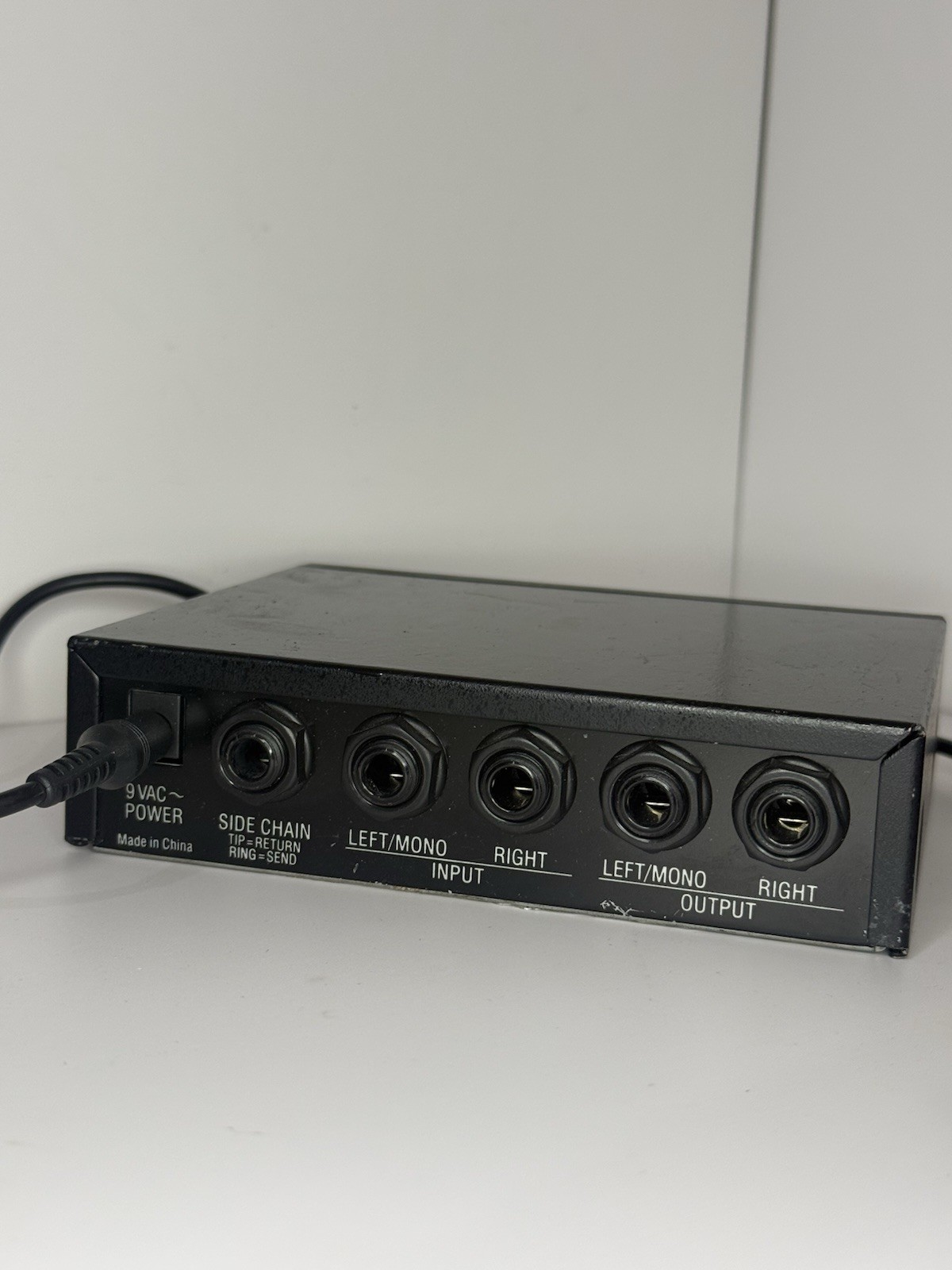 Alesis NanoCompressor Dynamics Processor With Power Cord UNTESTED