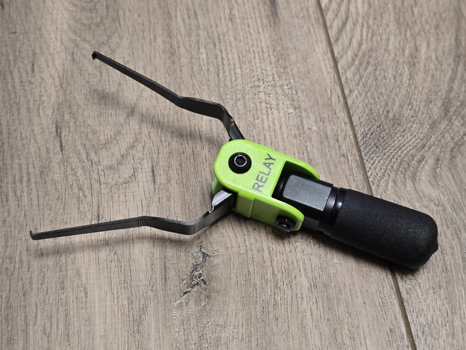 Vim Tools Compact 6" Flex Finger Swivel Relay Puller Tool #RPT1