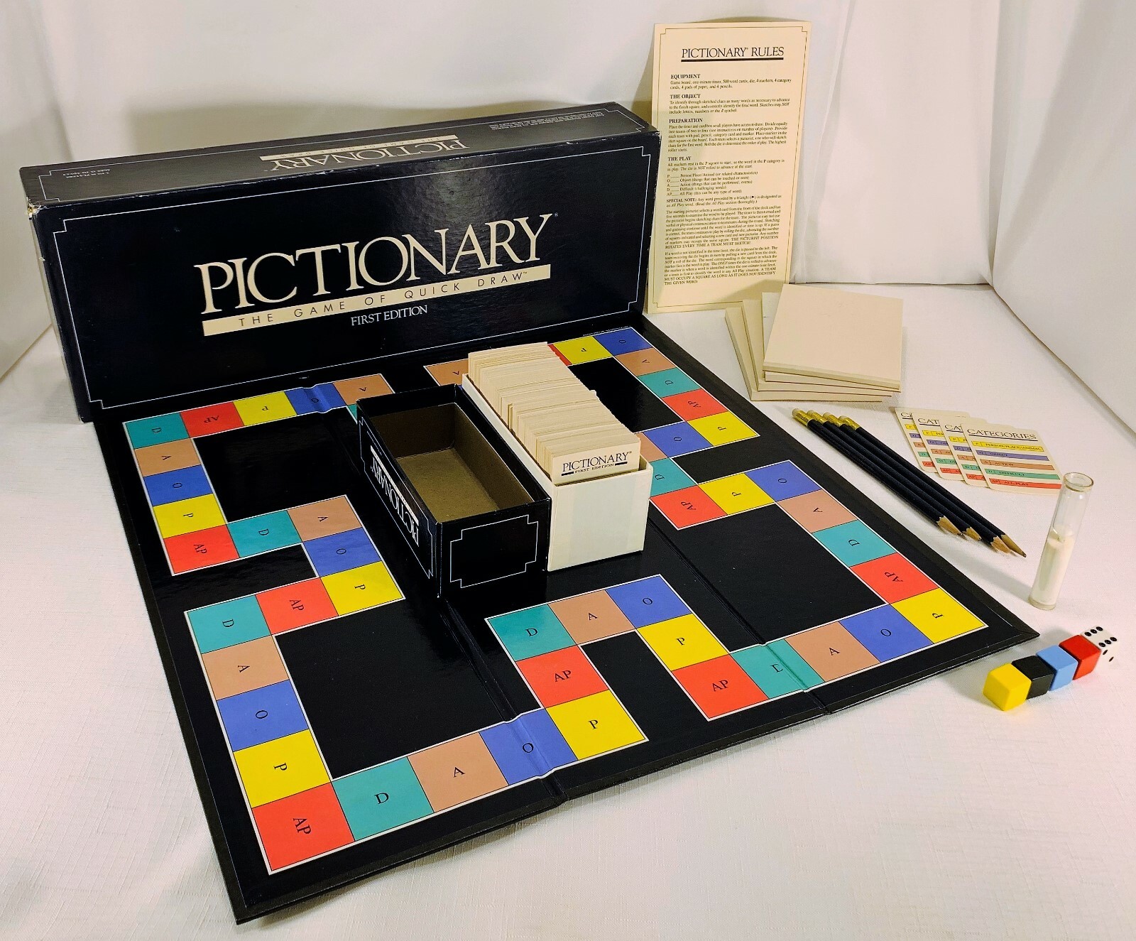 1985 Pictionary 1st Edition Charades Game Complete in Very Good Cond FREE SHIP