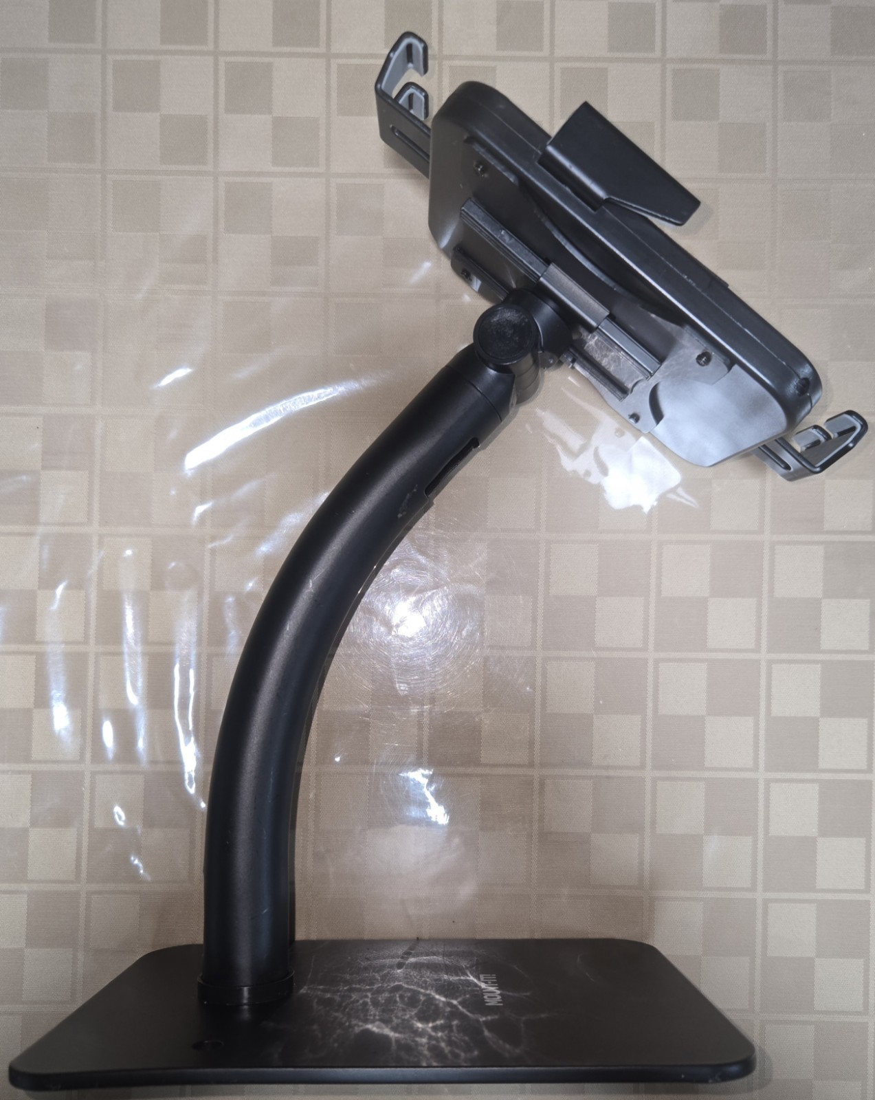 Mount-It! Anti-Theft Tablet Kiosk Countertop Stand | Universal Fit Black