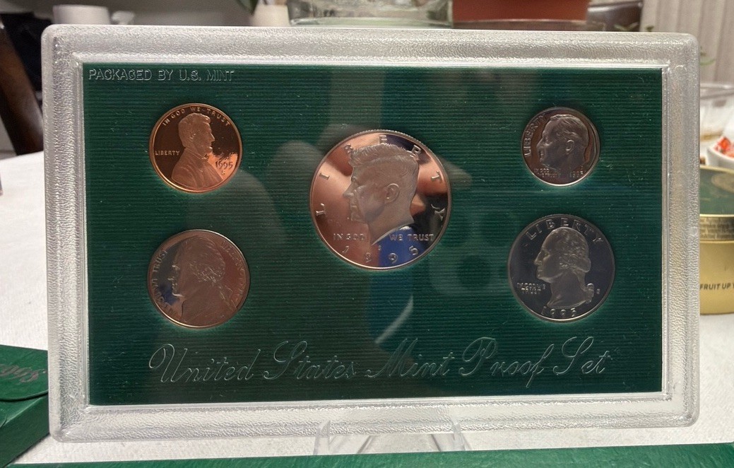 ** 1995 US Mint Proof Set - Green Box - Rare **