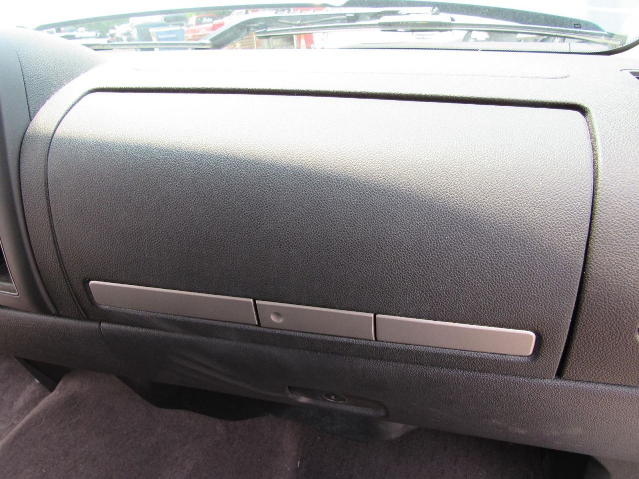 SILVRDO15 2013 Glove Box 1052573