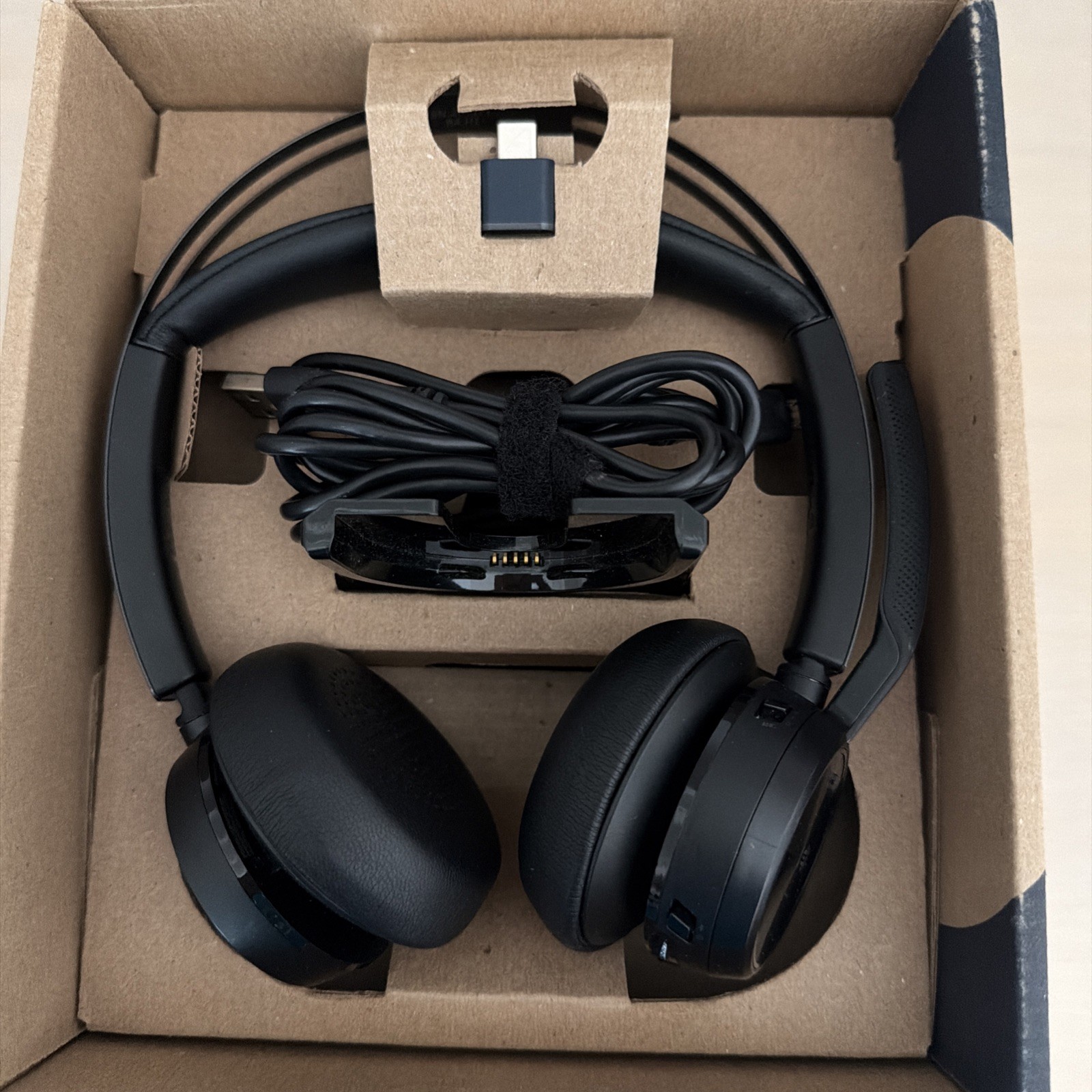 Poly Voyager Focus 2 UC Stereo Headset with Charging Stand