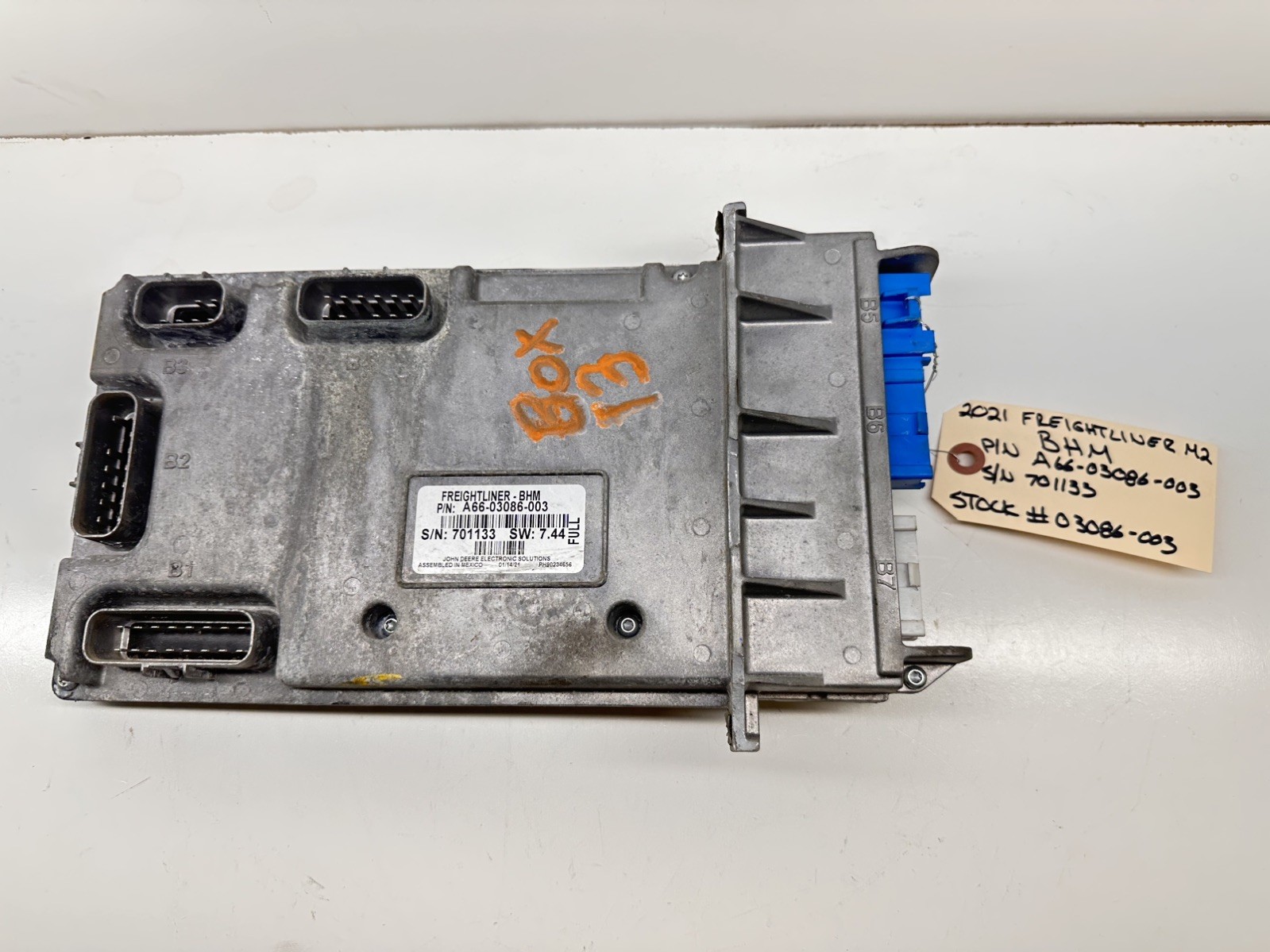 Freightliner M2 106 BHM Bulkhead Body Control Module A66-03086-003 2021 SW: 7.44