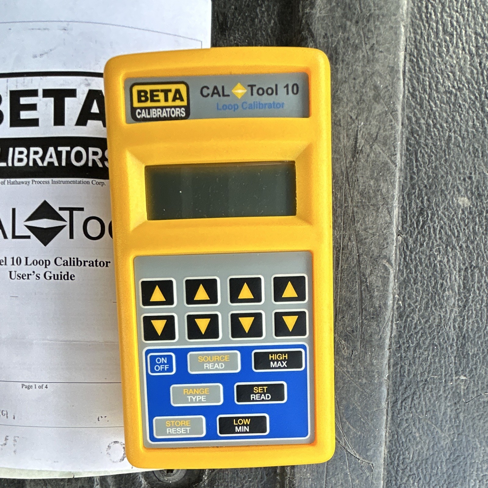 Beta Calibrators CAL Tool 10 Loop Calibrator w/ Case, Test Leads & Manual