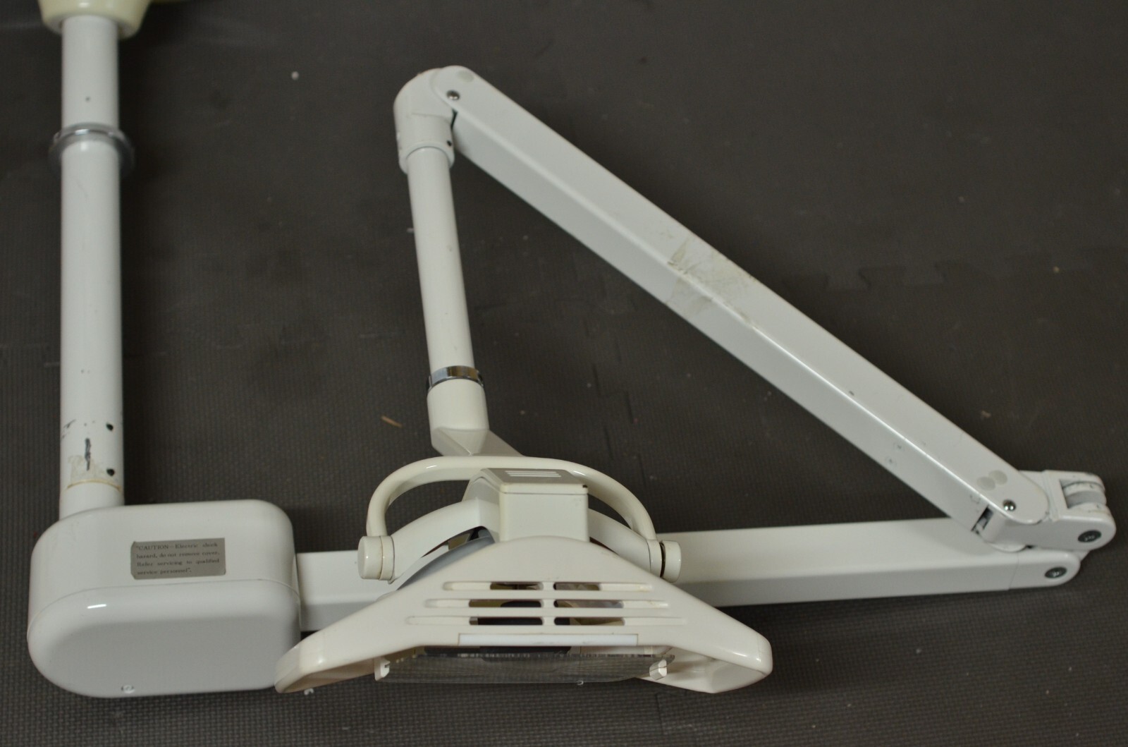 Healthco Celebrity Dental Light Ceiling Mount