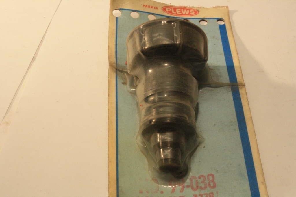 PLEWS Battery Filler Spout   99-038   Carded    NOS