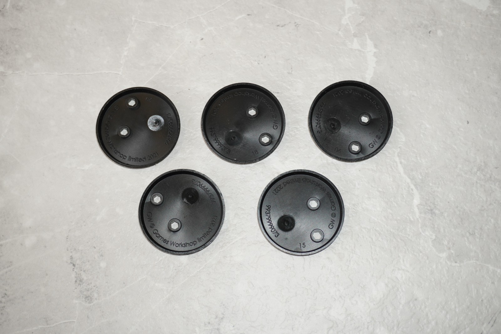 Games Workshop Warhammer 40K 40mm Round Bases x 5