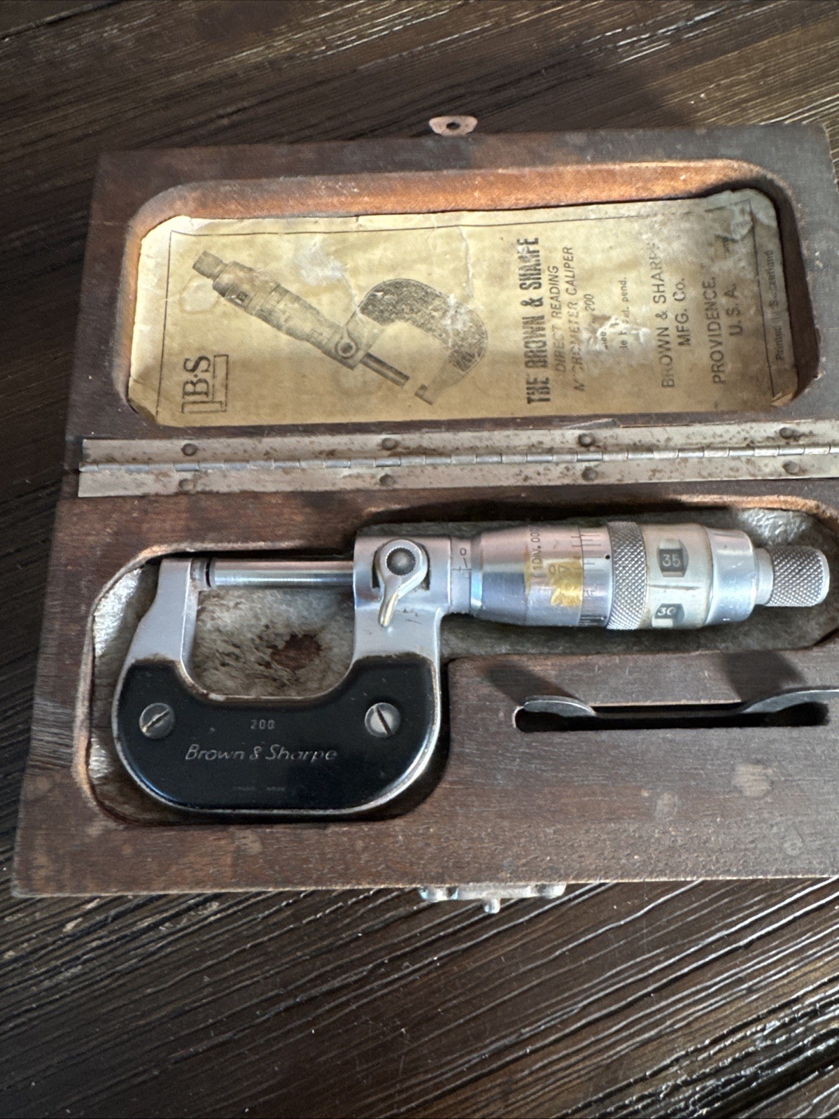 Brown & Sharpe 0-1 inch Outside Micrometer w/Box (Model 200, 0.0001" Resolution)