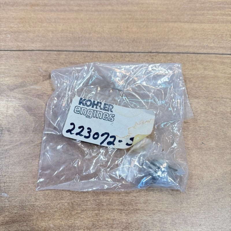 New KOHLER OEM NOS IGNITION SWITCH / 223072-S