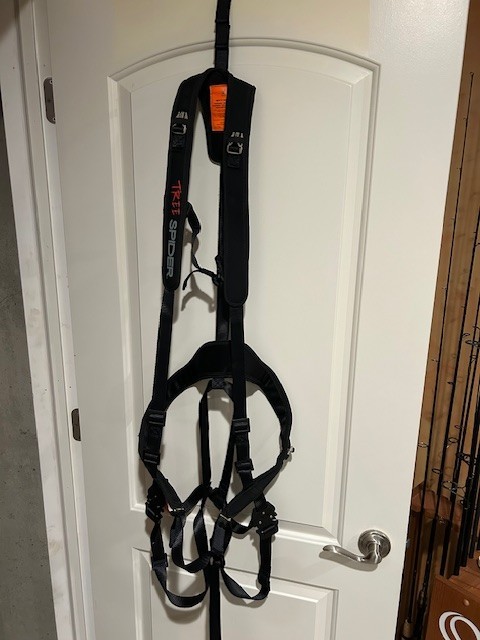 Tree Spider Micro Harness in 2XL/3XL Camo never used