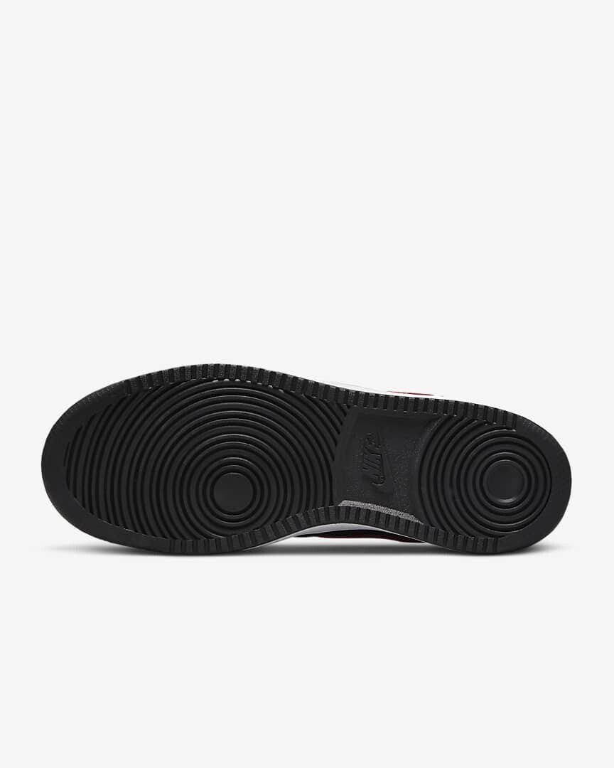 Nike Men Bred Black Low Fire Red leather Free shipping size 10.5 fast delivery